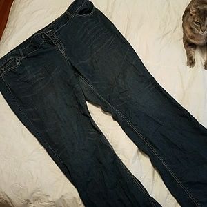 Boyfriend / Bootcut TALL Jeans 35'' Inseam